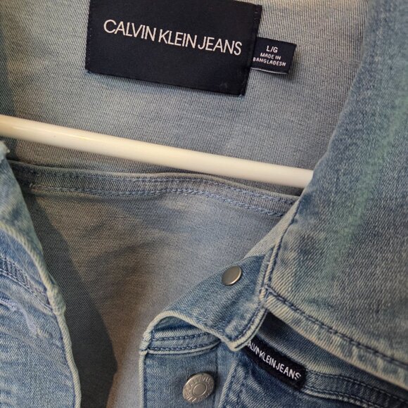 Calvin Klein Jeans Denim Jacket w/ Stretch - Picture 4 of 4